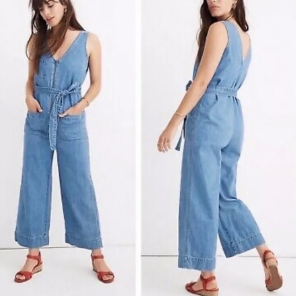 Madewell Denim Sleeveless Zip-Front Jumpsuit in Conroy Wash
